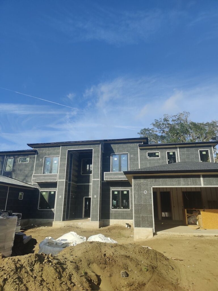 new home construction in Queens Harbor Jacksonville spray foam insulation installation