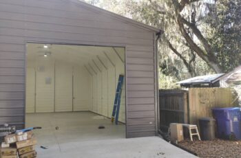 St Johns Florida metal building and garage spray foam insulation is the best choice for Florida heat and humidity