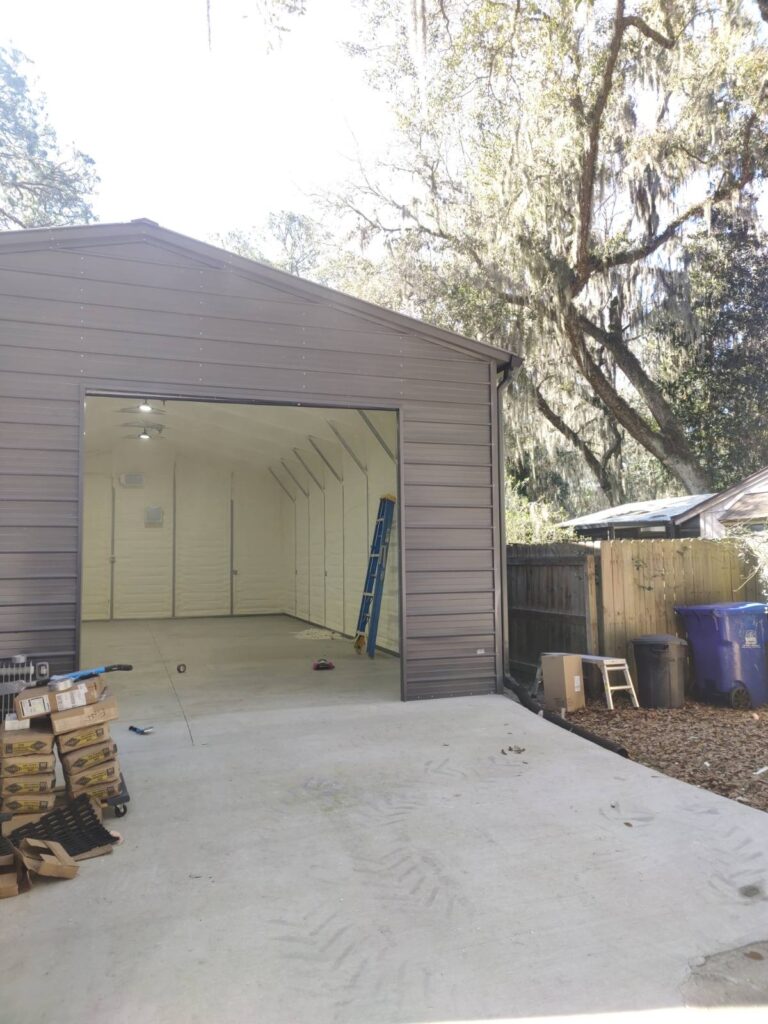 St Johns Florida metal building and garage spray foam insulation is the best choice for Florida heat and humidity